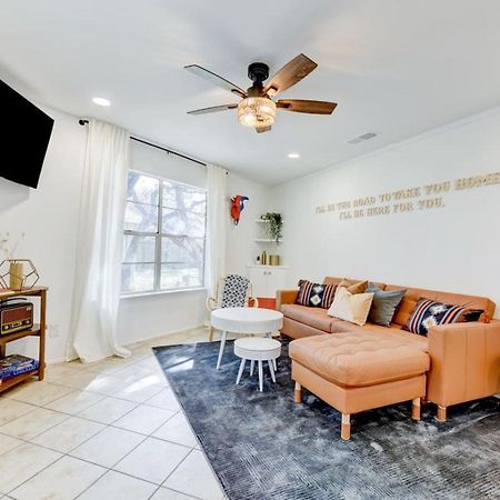 Downtown - Shiner Bungalow At Beer Ranch Project Wimberley Exteriör bild