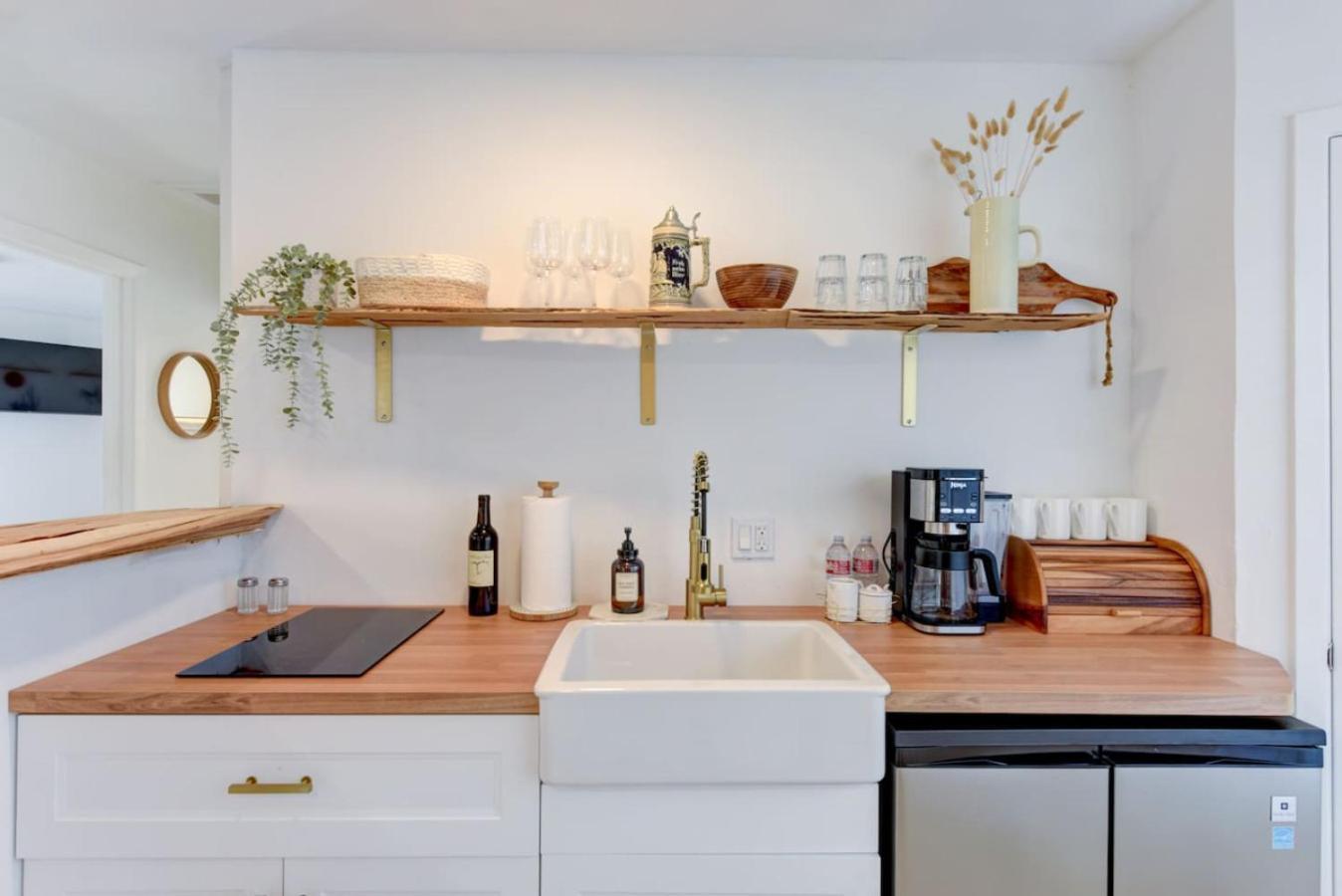 Downtown - Shiner Bungalow At Beer Ranch Project Wimberley Exteriör bild
