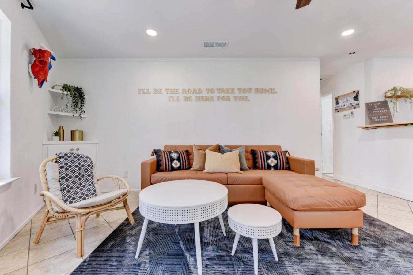 Downtown - Shiner Bungalow At Beer Ranch Project Wimberley Exteriör bild
