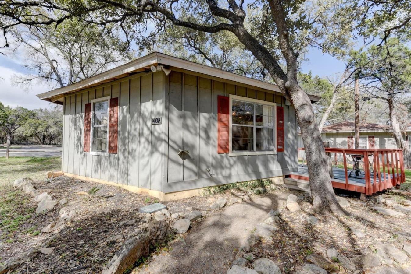 Downtown - Shiner Bungalow At Beer Ranch Project Wimberley Exteriör bild